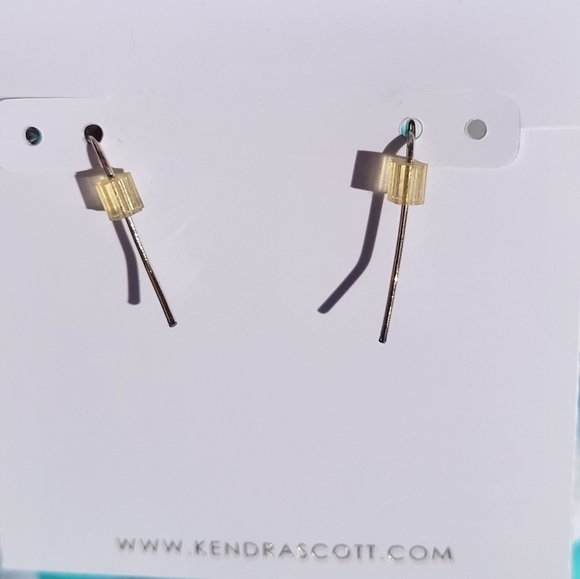 Kendra Scott Elle Chalcedony Green Gold Small Drop Earrings NWOT - Picture 5 of 5
